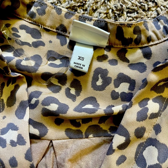 Bundle is shirts - Picture 2 of 2